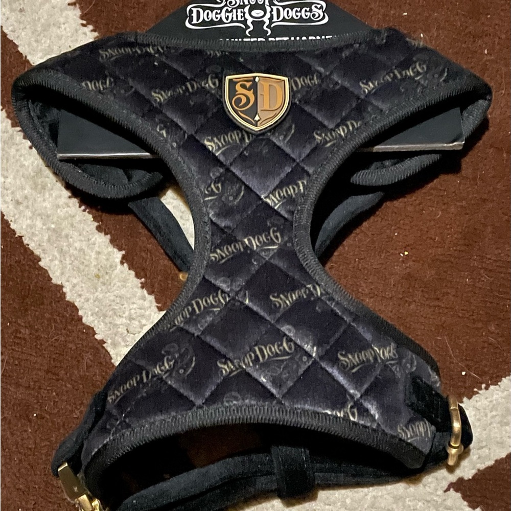Snoop Dogg Black Quilted Dog Harness-New with tags!